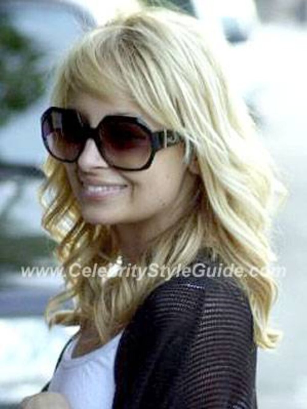 Marc Jacobs oversized sunglasses, worn by Nicole Richie